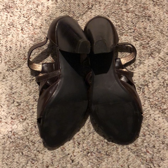 Mudd Crisscrossed Patterned Chunky Heels - Picture 4 of 5